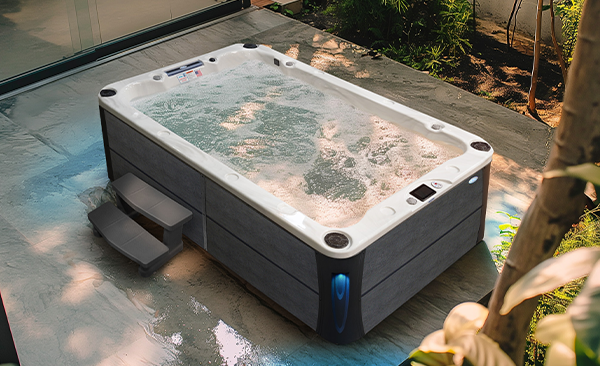 Deck Series Fargo hot tubs for sale